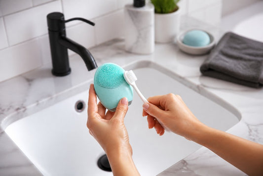 How to Clean a Facial Cleansing Brush Properly